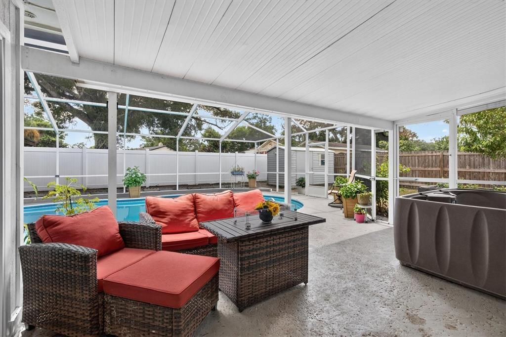 For Sale: $379,900 (3 beds, 2 baths, 1346 Square Feet)