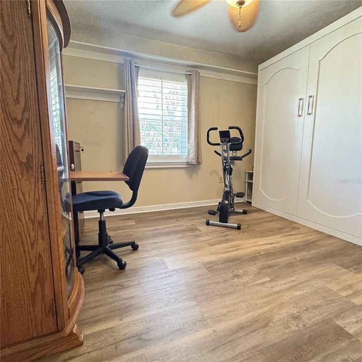 For Sale: $349,900 (3 beds, 2 baths, 1392 Square Feet)