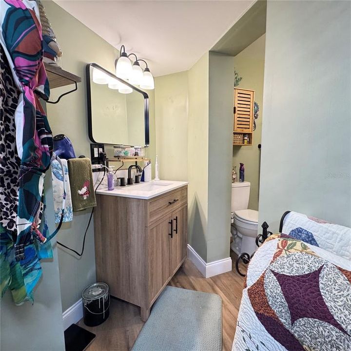 For Sale: $349,900 (3 beds, 2 baths, 1392 Square Feet)