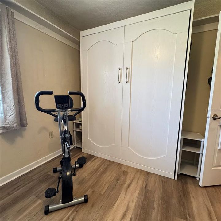 For Sale: $349,900 (3 beds, 2 baths, 1392 Square Feet)