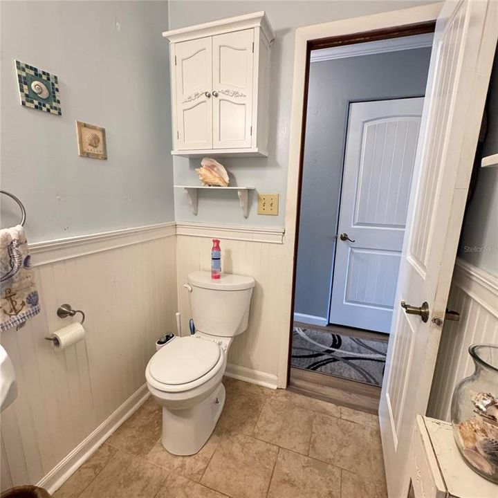 For Sale: $349,900 (3 beds, 2 baths, 1392 Square Feet)