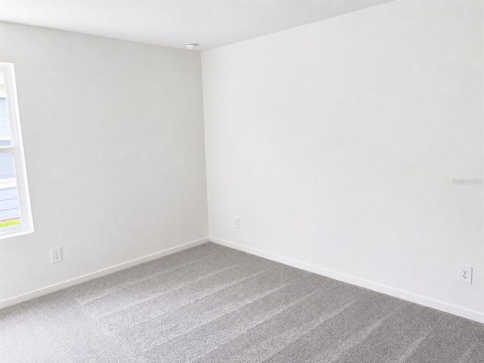 For Rent: $2,100 (4 beds, 2 baths, 1600 Square Feet)