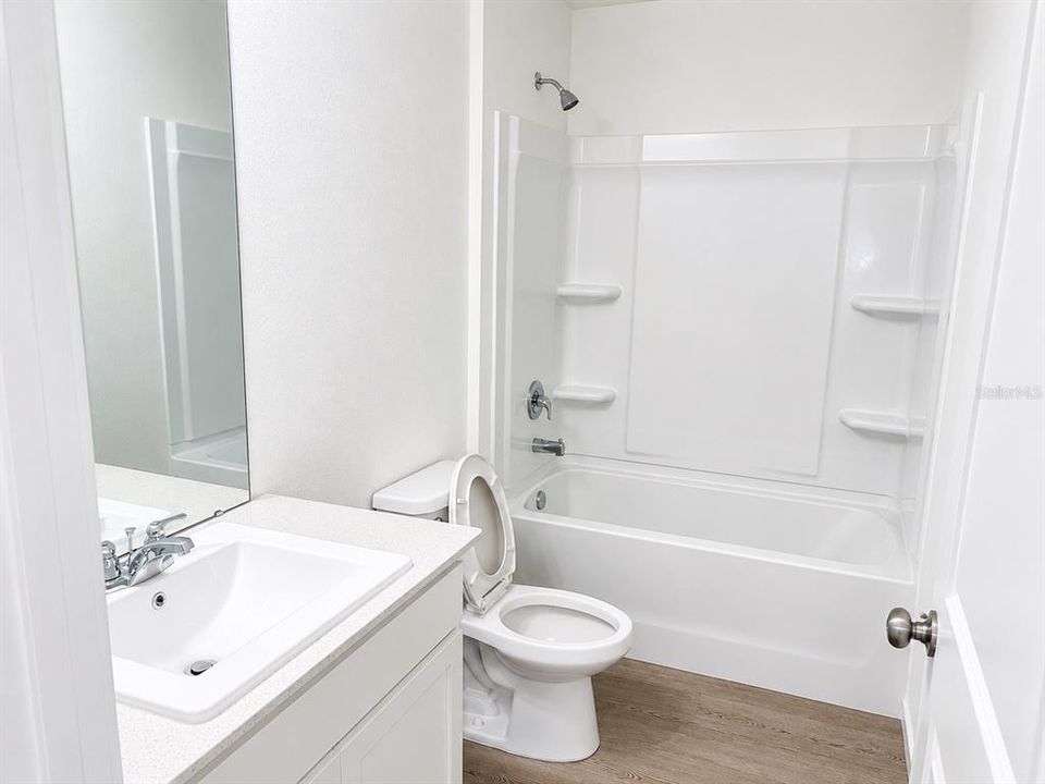 For Rent: $2,100 (4 beds, 2 baths, 1600 Square Feet)