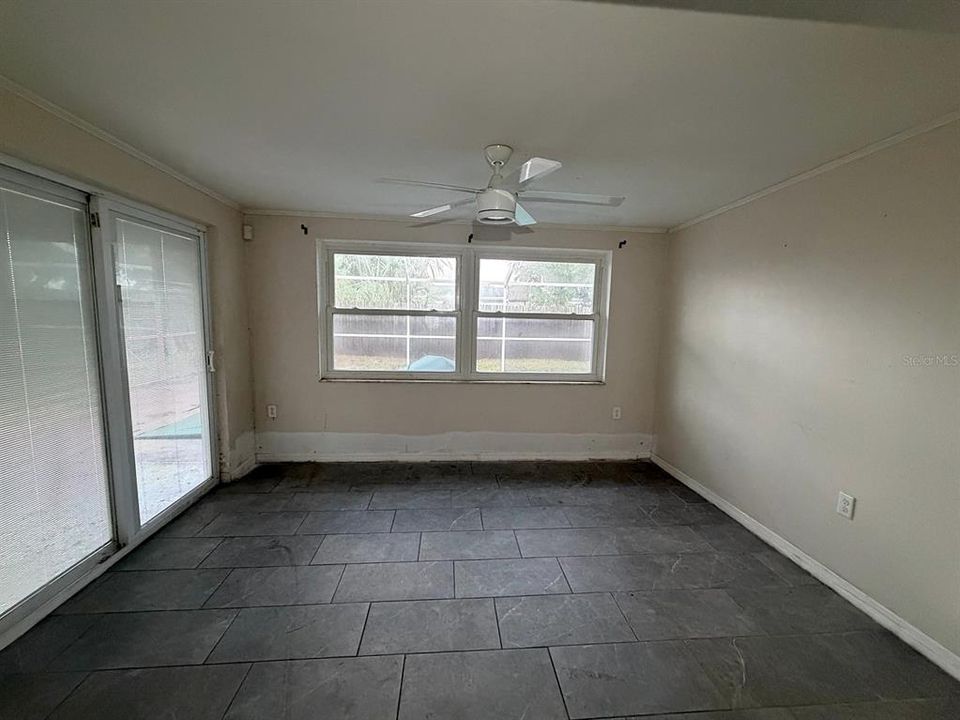 En Venta: $252,000 (2 camas, 1 baños, 1136 Pies cuadrados)