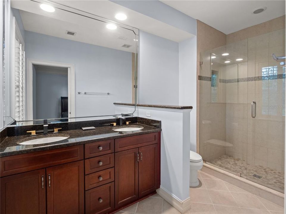 For Sale: $649,900 (3 beds, 2 baths, 1818 Square Feet)