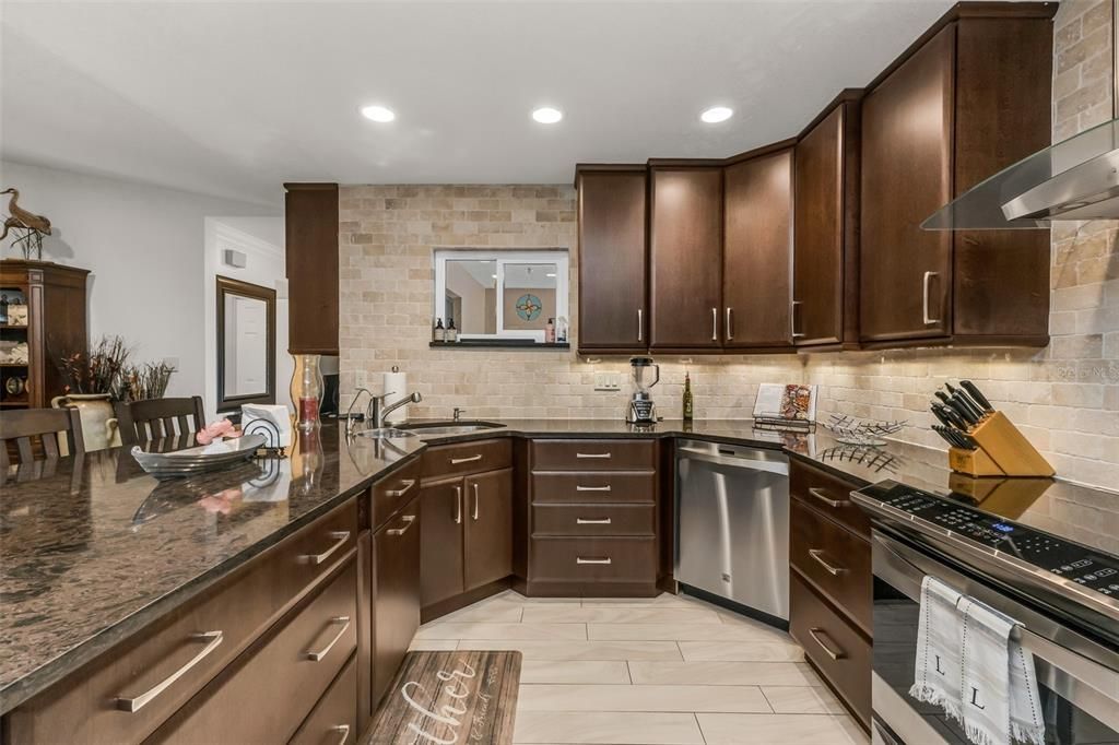 For Rent: $6,500 (3 beds, 2 baths, 1534 Square Feet)