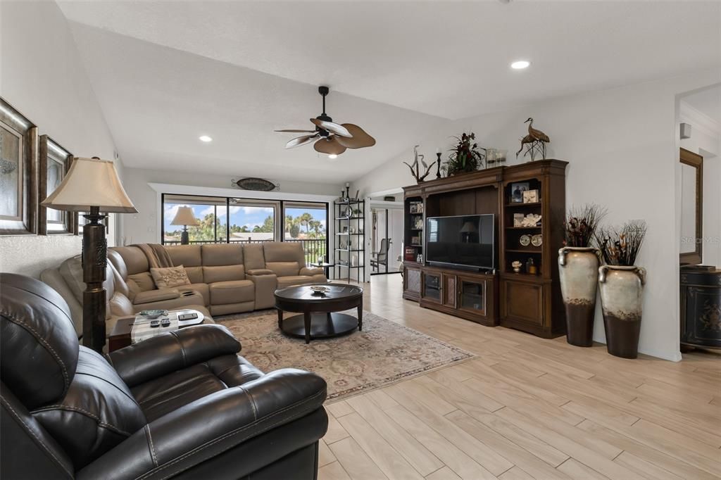 For Rent: $6,500 (3 beds, 2 baths, 1534 Square Feet)