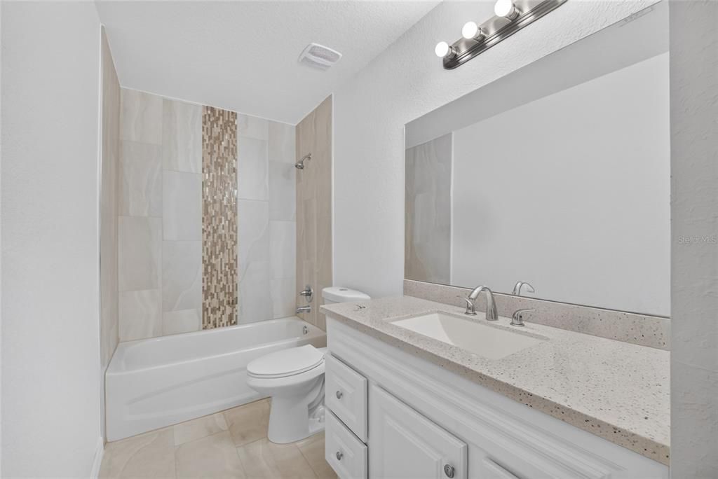 For Sale: $245,000 (3 beds, 2 baths, 1237 Square Feet)