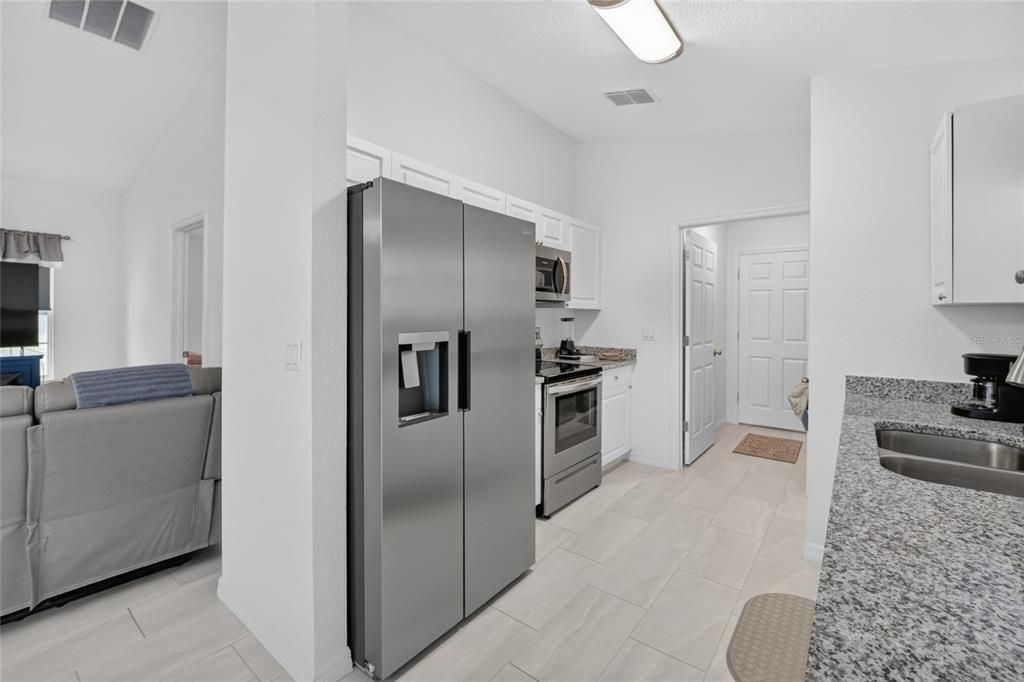 For Sale: $245,000 (3 beds, 2 baths, 1237 Square Feet)