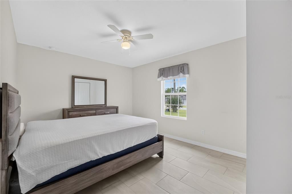 For Sale: $245,000 (3 beds, 2 baths, 1237 Square Feet)