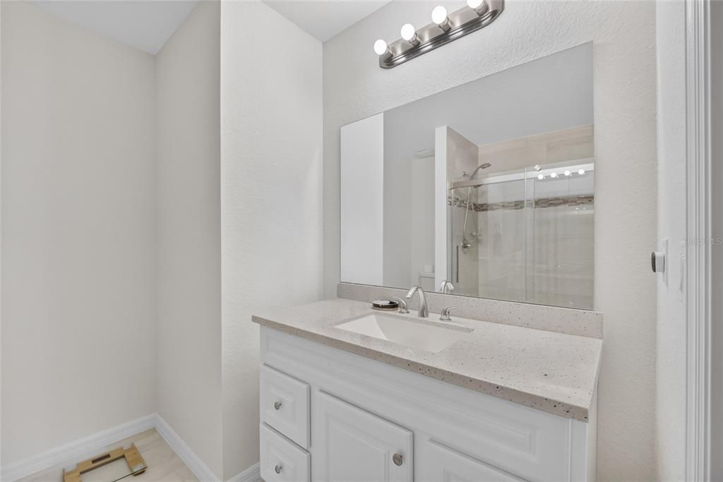 For Sale: $245,000 (3 beds, 2 baths, 1237 Square Feet)