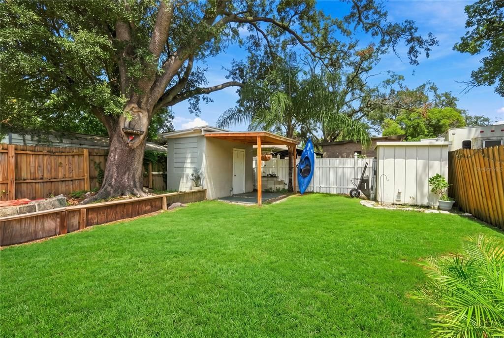 Active With Contract: $439,900 (3 beds, 2 baths, 2063 Square Feet)