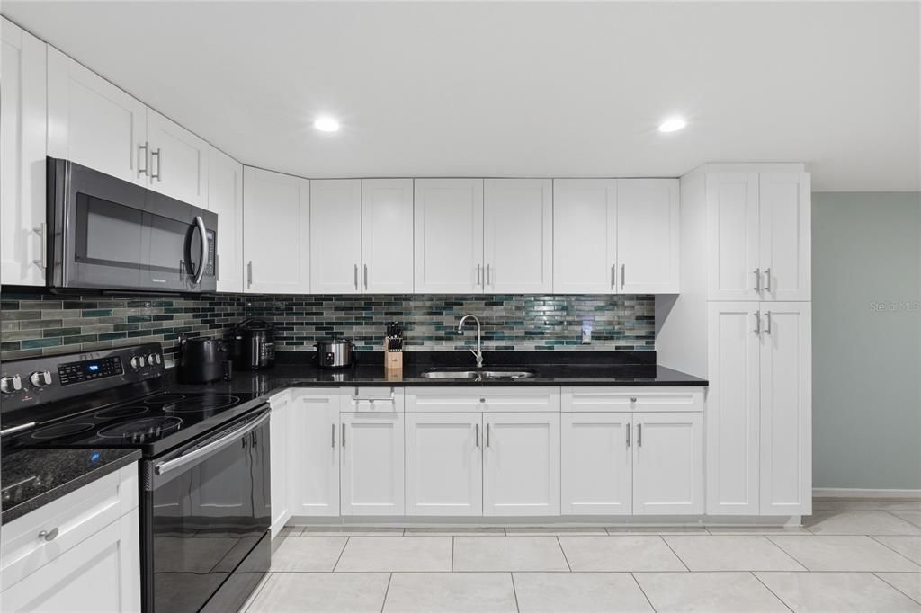 Active With Contract: $439,900 (3 beds, 2 baths, 2063 Square Feet)