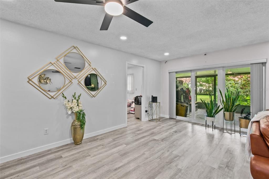 For Sale: $399,000 (2 beds, 2 baths, 1626 Square Feet)