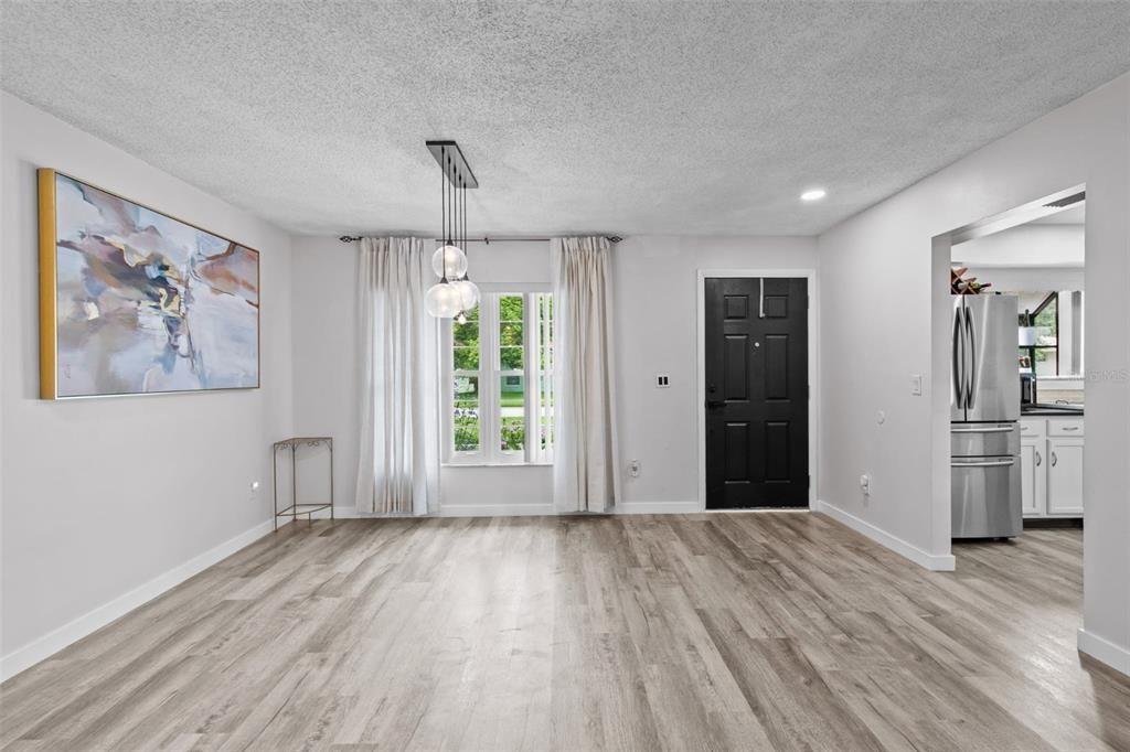 For Sale: $399,000 (2 beds, 2 baths, 1626 Square Feet)