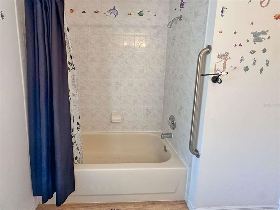 For Sale: $295,000 (3 beds, 2 baths, 1538 Square Feet)