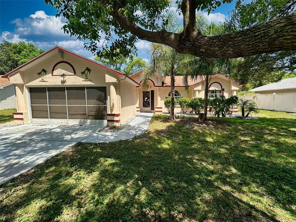 For Sale: $295,000 (3 beds, 2 baths, 1538 Square Feet)