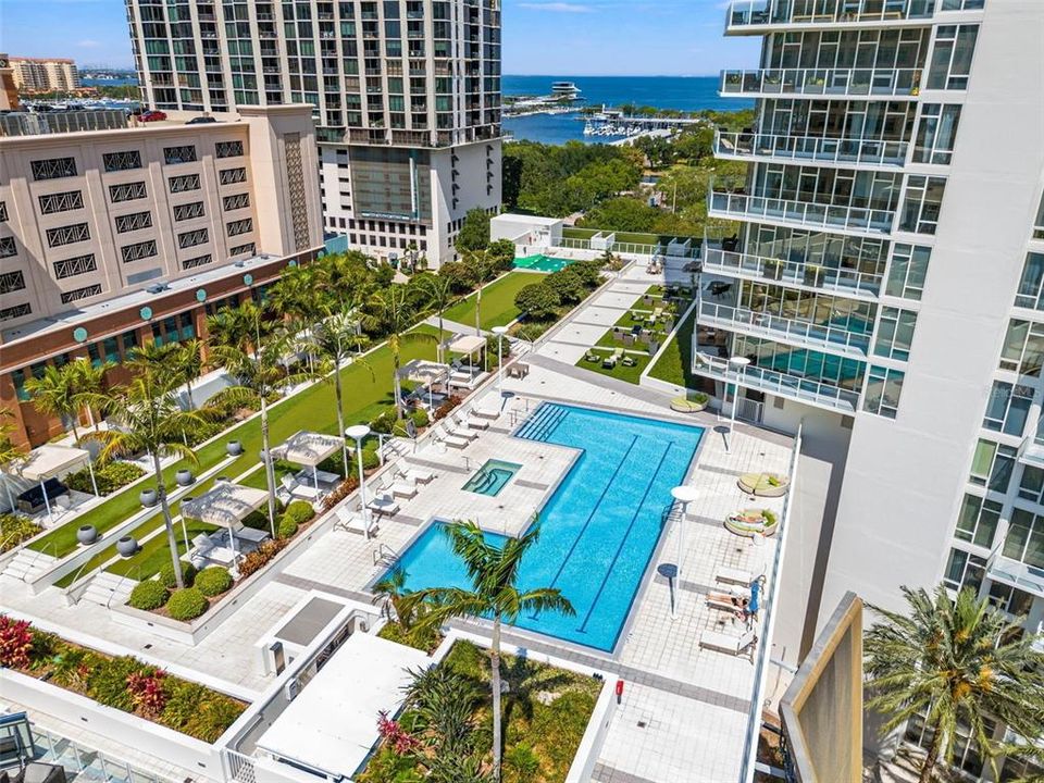 На продажу: $1,125,000 (2 спален, 2 ванн, 1447 Квадратных фут)