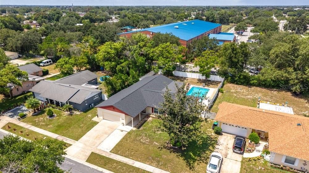 For Sale: $429,000 (5 beds, 2 baths, 2860 Square Feet)