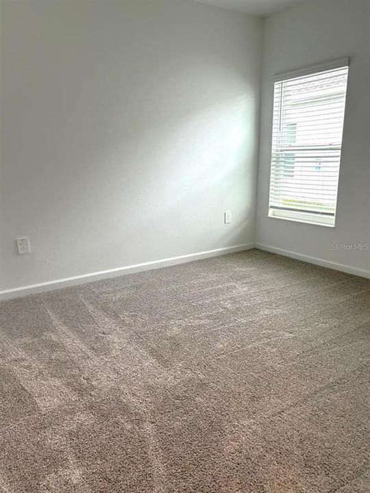 For Rent: $1,850 (3 beds, 2 baths, 1555 Square Feet)