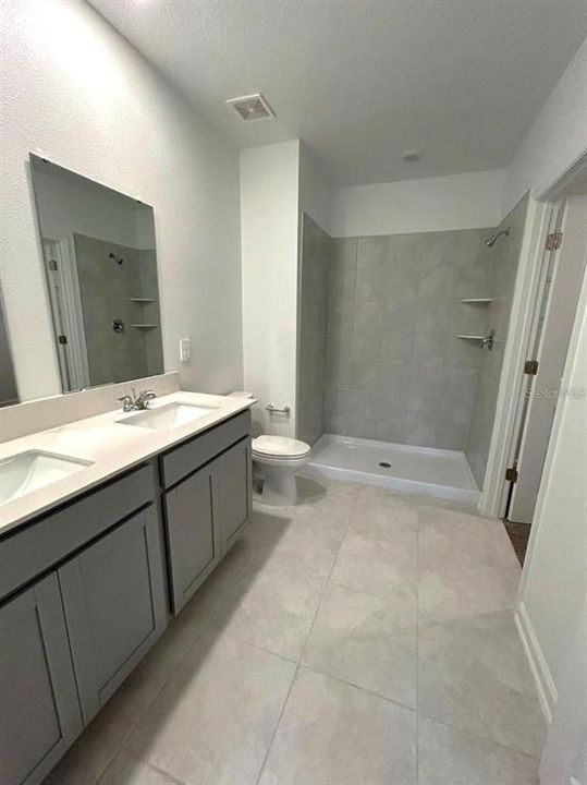 For Rent: $1,850 (3 beds, 2 baths, 1555 Square Feet)