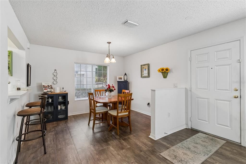 For Sale: $225,000 (3 beds, 2 baths, 1364 Square Feet)