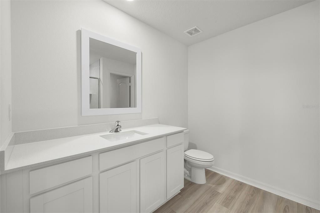Под контрактом: $2,495 (3 спален, 2 ванн, 1505 Квадратных фут)