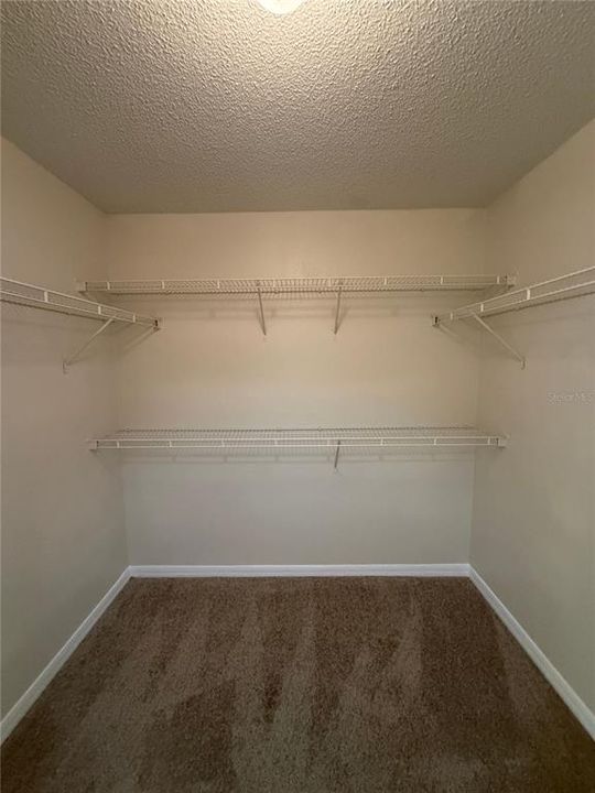 For Rent: $2,700 (6 beds, 4 baths, 3896 Square Feet)