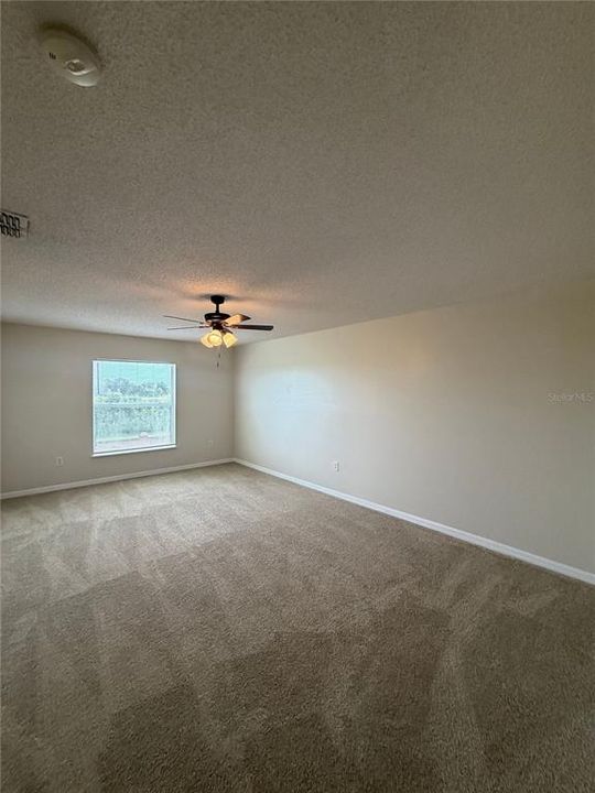 For Rent: $2,700 (6 beds, 4 baths, 3896 Square Feet)
