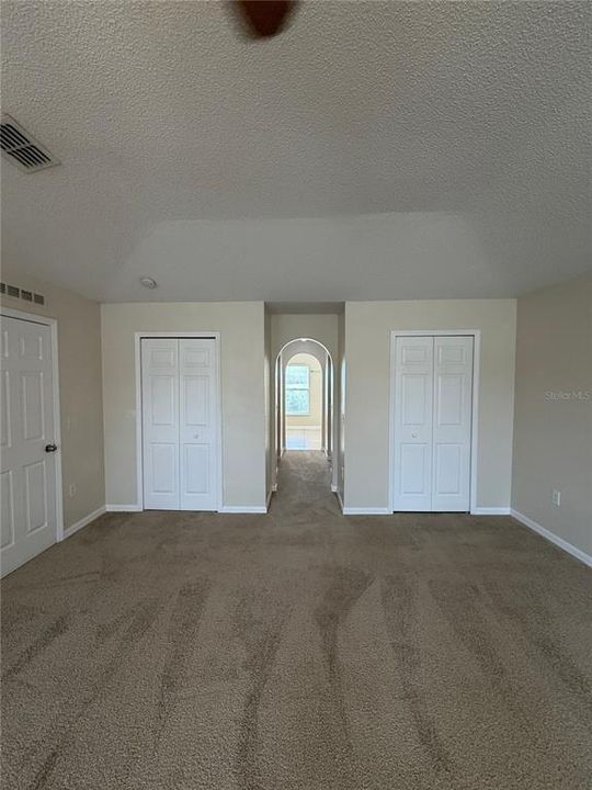 For Rent: $2,700 (6 beds, 4 baths, 3896 Square Feet)