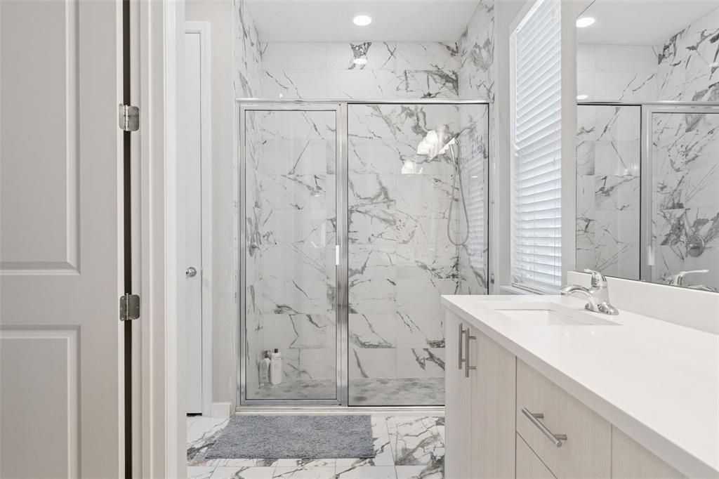 For Sale: $598,900 (4 beds, 2 baths, 1938 Square Feet)