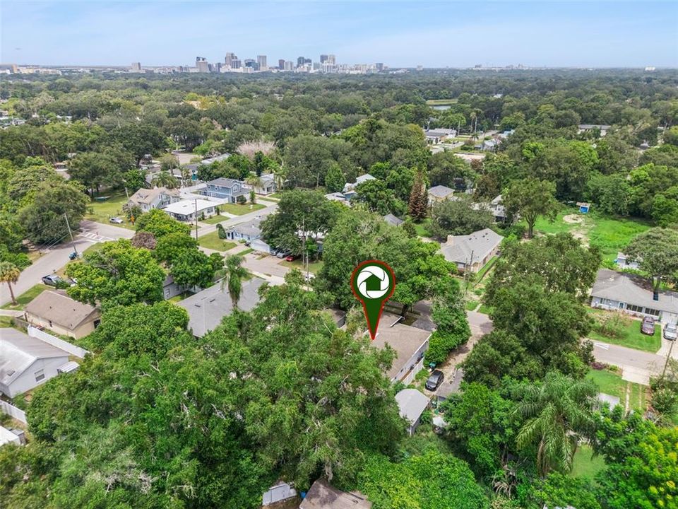 For Sale: $598,900 (4 beds, 2 baths, 1938 Square Feet)
