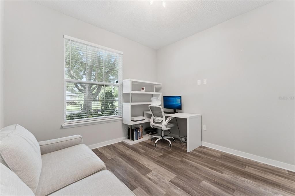 For Sale: $598,900 (4 beds, 2 baths, 1938 Square Feet)