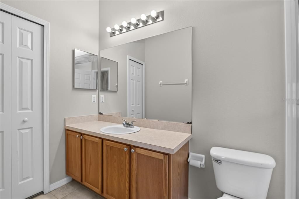 For Sale: $300,000 (3 beds, 2 baths, 1463 Square Feet)