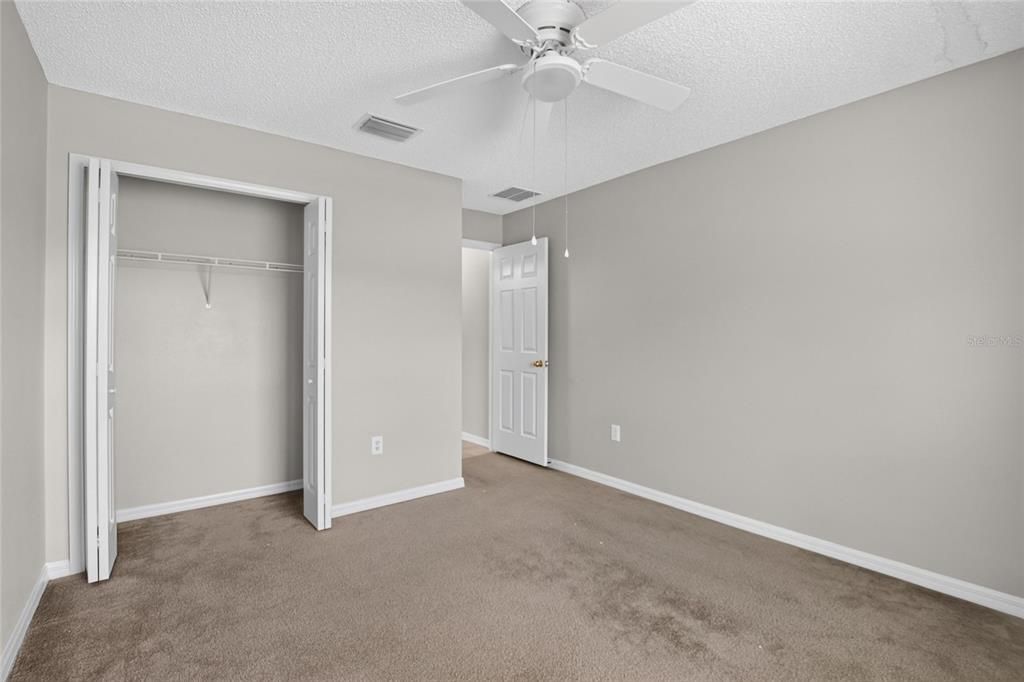 For Sale: $300,000 (3 beds, 2 baths, 1463 Square Feet)