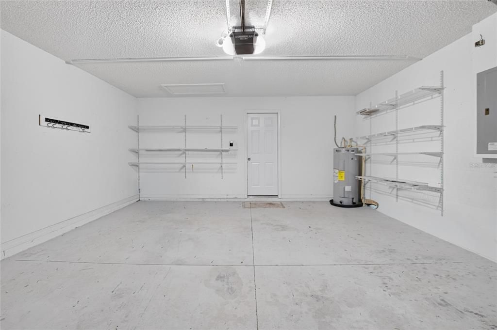 For Sale: $300,000 (3 beds, 2 baths, 1463 Square Feet)
