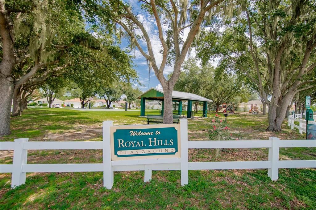 For Sale: $300,000 (3 beds, 2 baths, 1463 Square Feet)