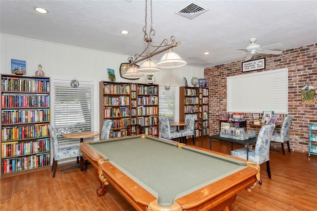 For Sale: $467,000 (1 beds, 2 baths, 780 Square Feet)
