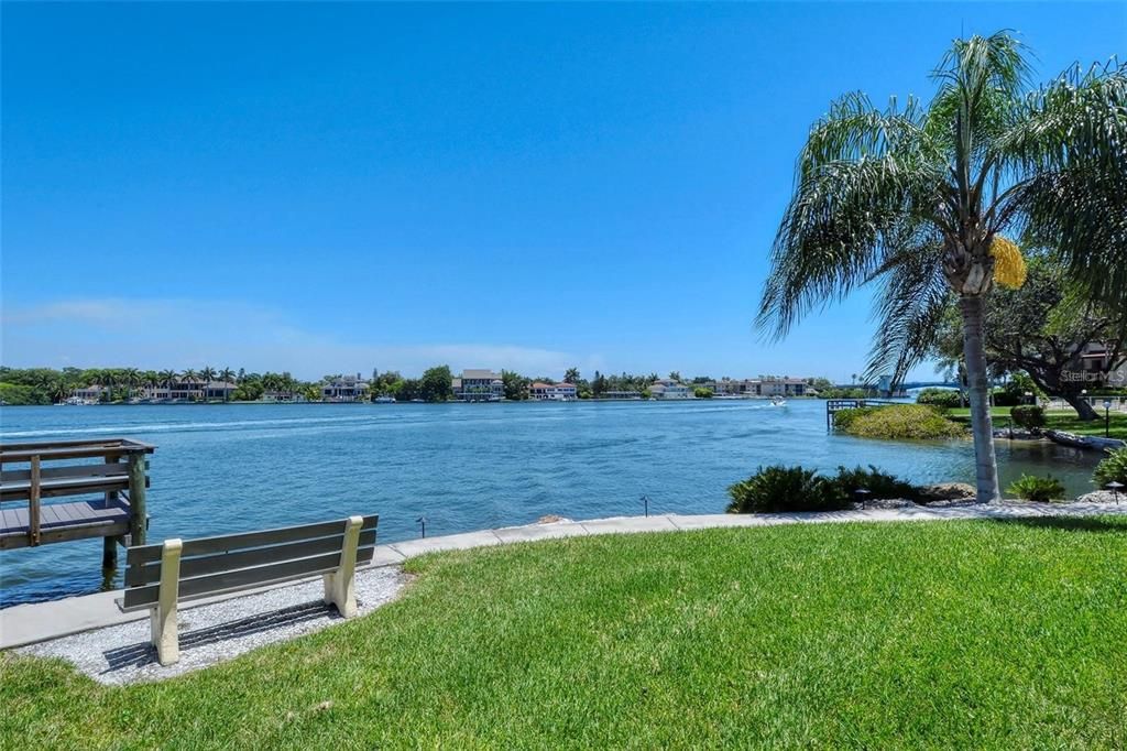 For Sale: $467,000 (1 beds, 2 baths, 780 Square Feet)