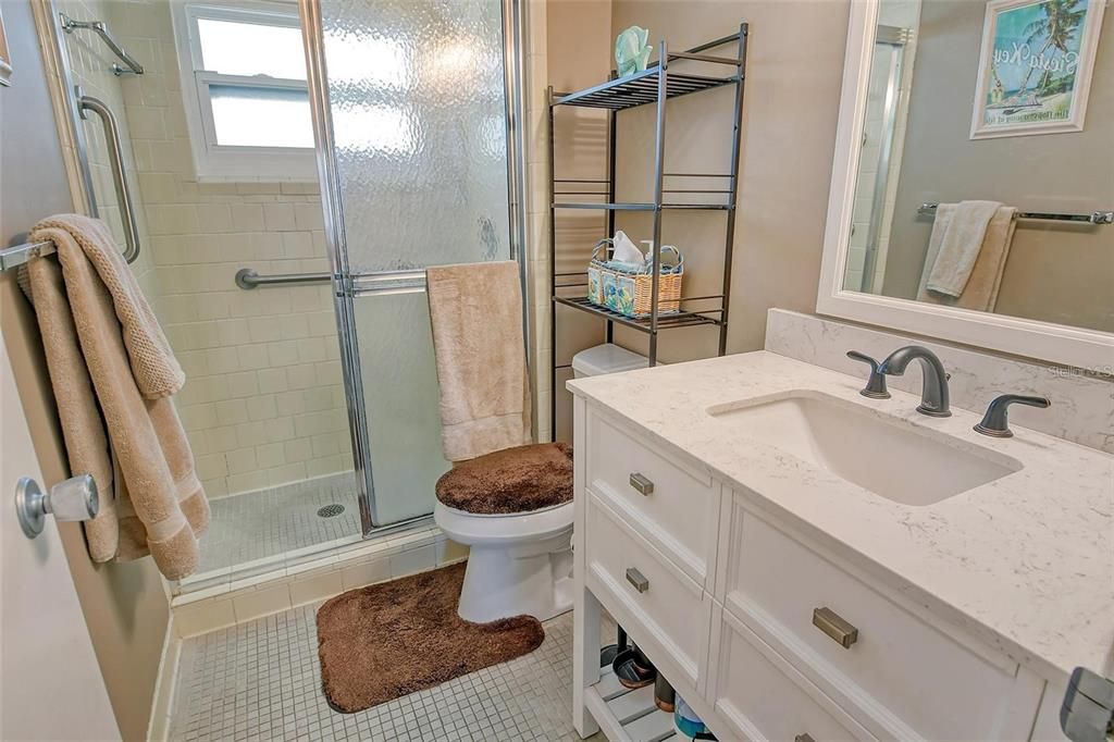 For Sale: $467,000 (1 beds, 2 baths, 780 Square Feet)