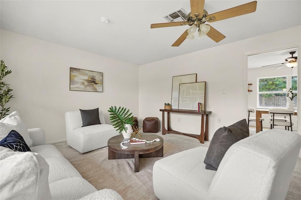 En Venta: $325,000 (3 camas, 2 baños, 1240 Pies cuadrados)