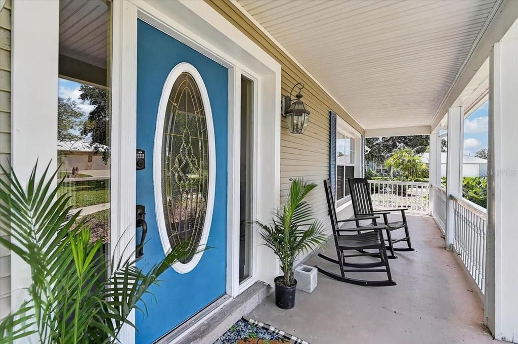 For Sale: $650,000 (3 beds, 2 baths, 2407 Square Feet)