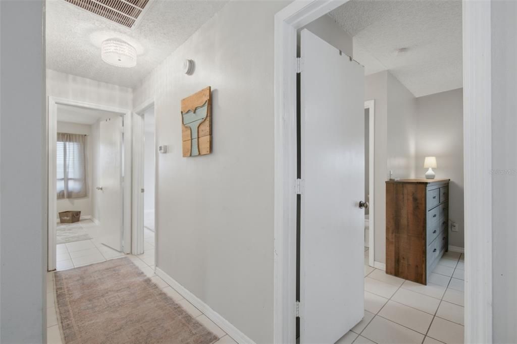 En Venta: $365,000 (3 camas, 2 baños, 1169 Pies cuadrados)