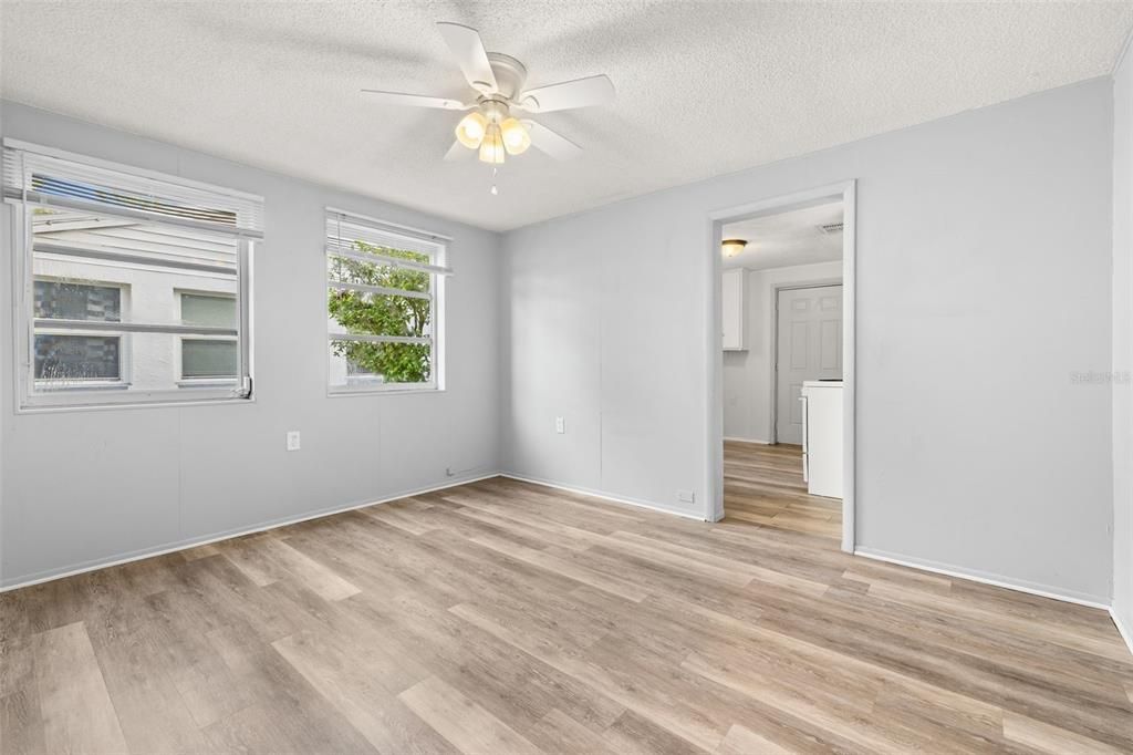 For Sale: $220,000 (3 beds, 0 baths, 1300 Square Feet)