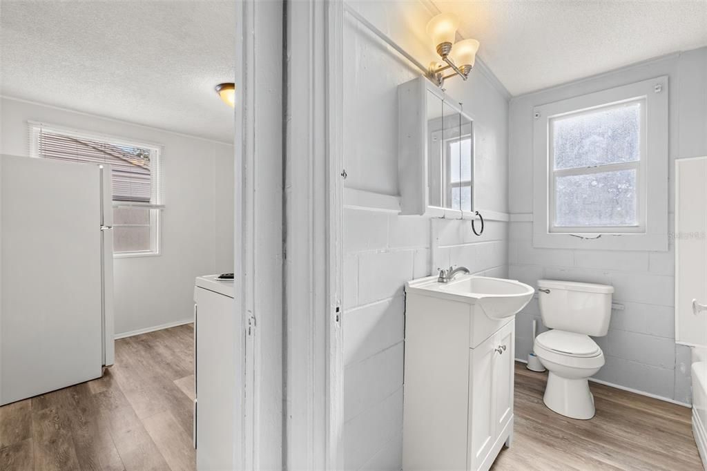 For Sale: $220,000 (3 beds, 0 baths, 1300 Square Feet)