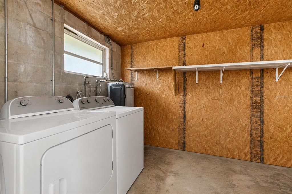 For Sale: $220,000 (3 beds, 0 baths, 1300 Square Feet)