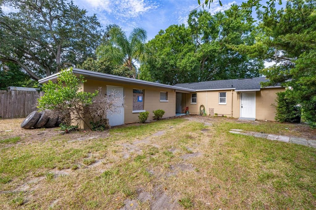 For Sale: $220,000 (3 beds, 0 baths, 1300 Square Feet)