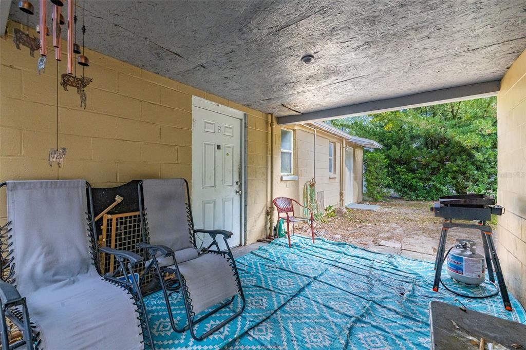 For Sale: $220,000 (3 beds, 0 baths, 1300 Square Feet)