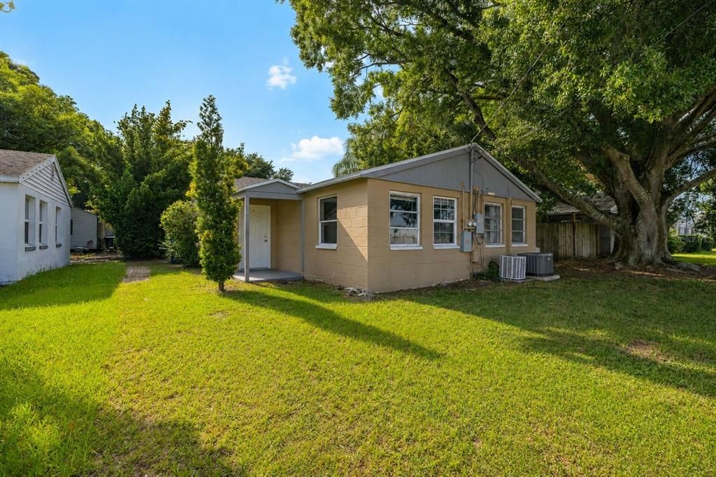 For Sale: $220,000 (3 beds, 0 baths, 1300 Square Feet)