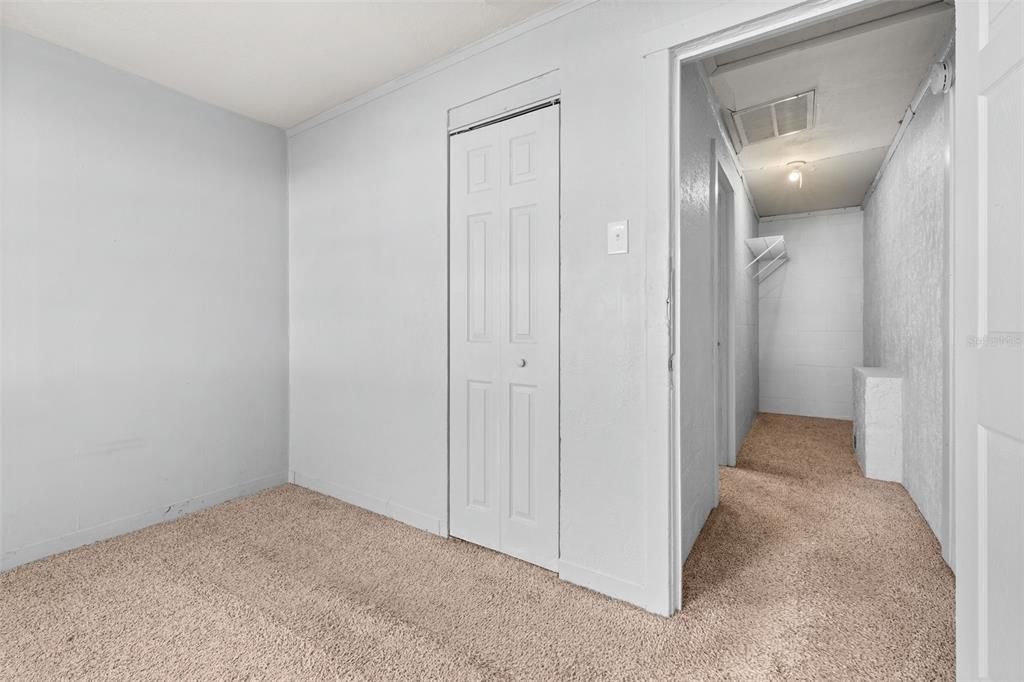 For Sale: $220,000 (3 beds, 0 baths, 1300 Square Feet)